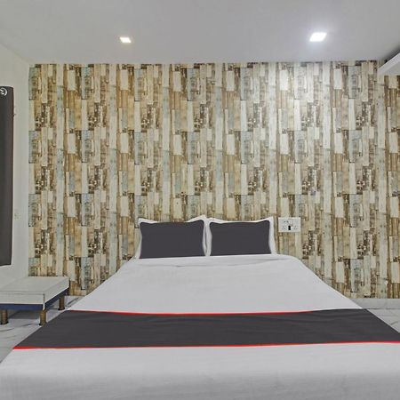 Hotel Collection O Sai Krupa Hyderabad Esterno foto