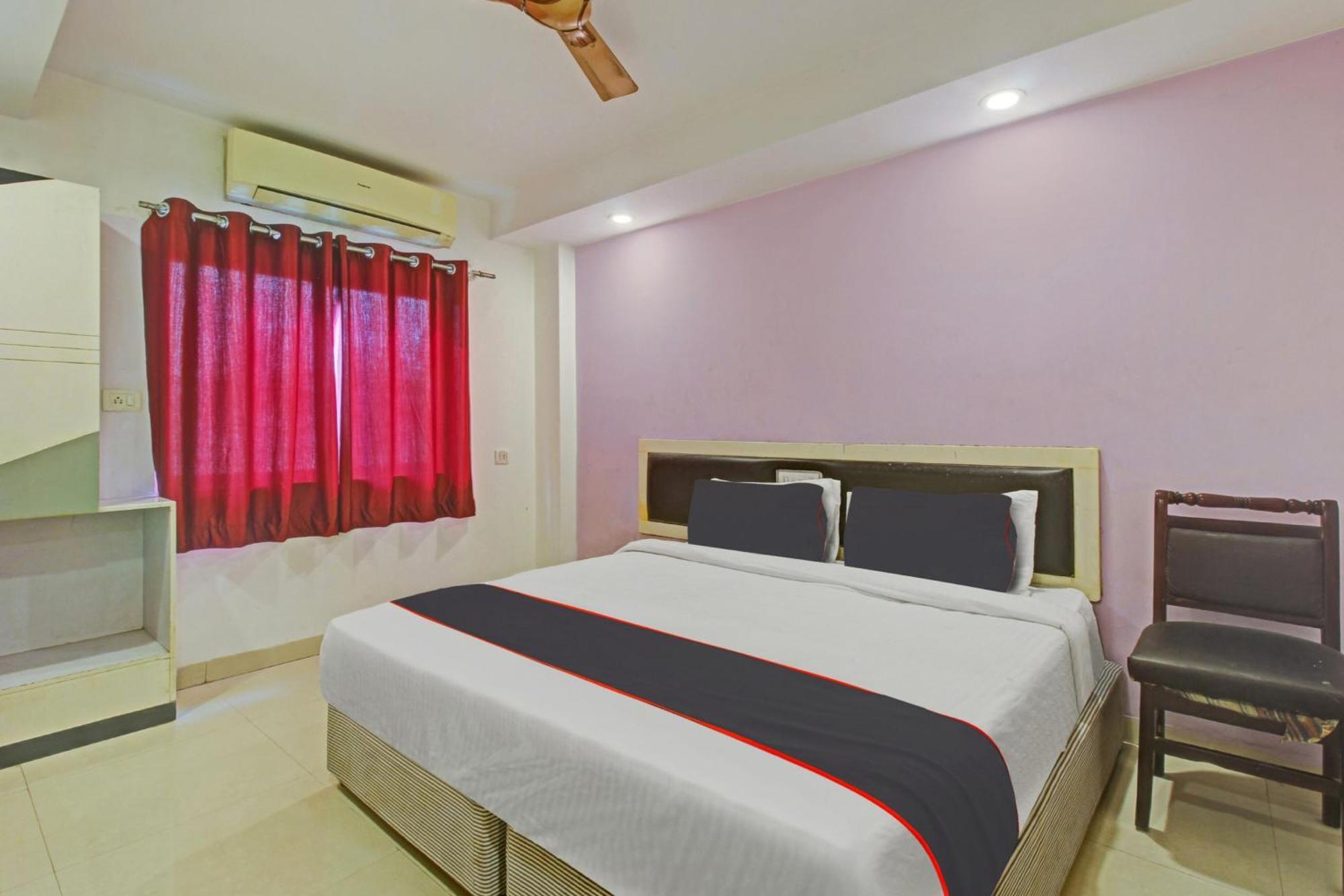 Hotel Collection O Sai Krupa Hyderabad Esterno foto